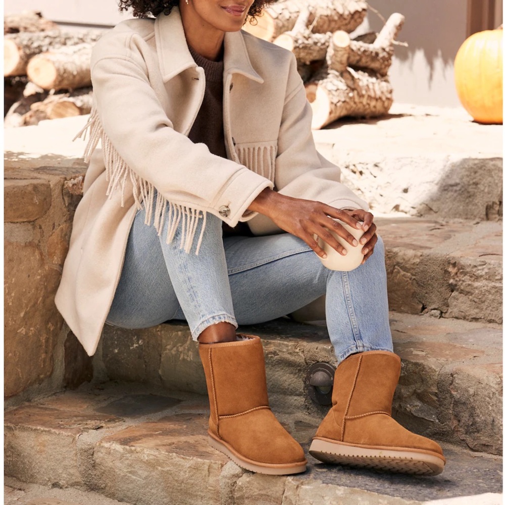 Koolaburra by UGGS boots, size 4